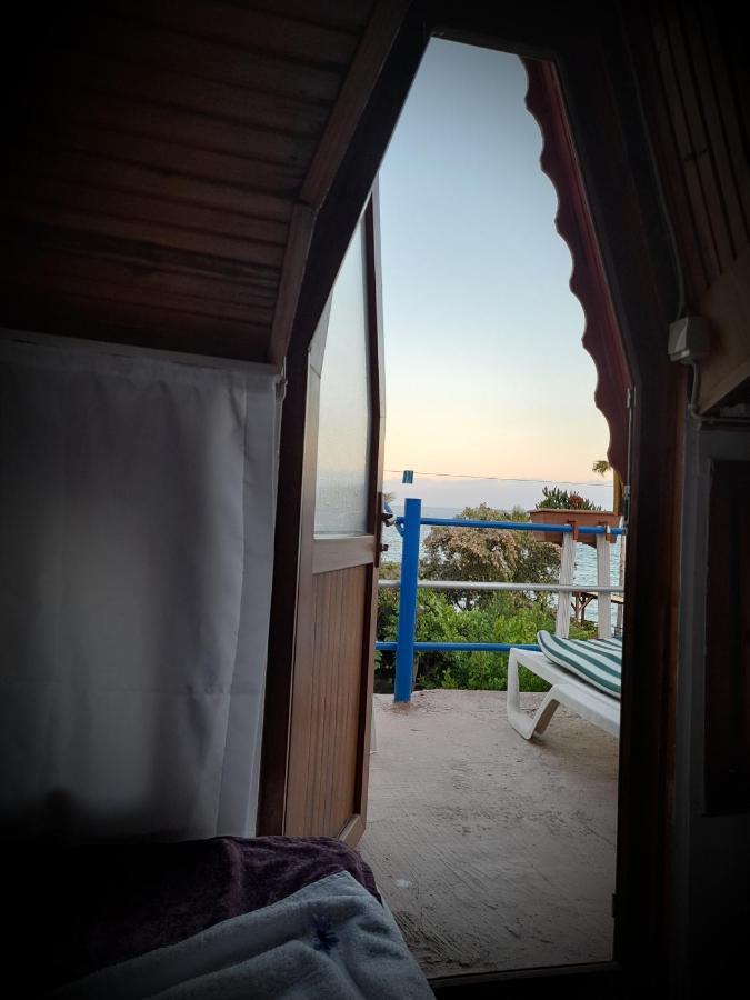 Antonios Motel Side Exteriör bild